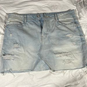 Zara light wash denim skirt